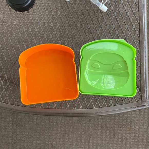 Kid's Water Bottle & Sandwich Holder Bundle (3) - Picture 4 of 16